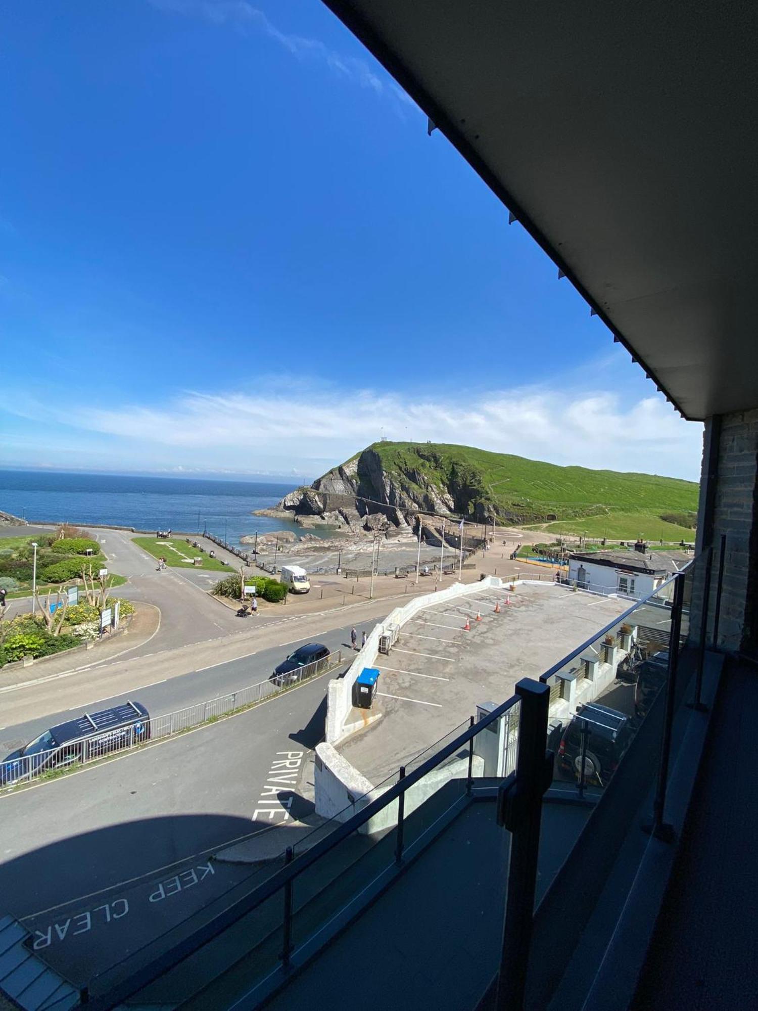 4 The View Apartments Ilfracombe - Seafront, Parking, Lift, Ev Eksteriør billede
