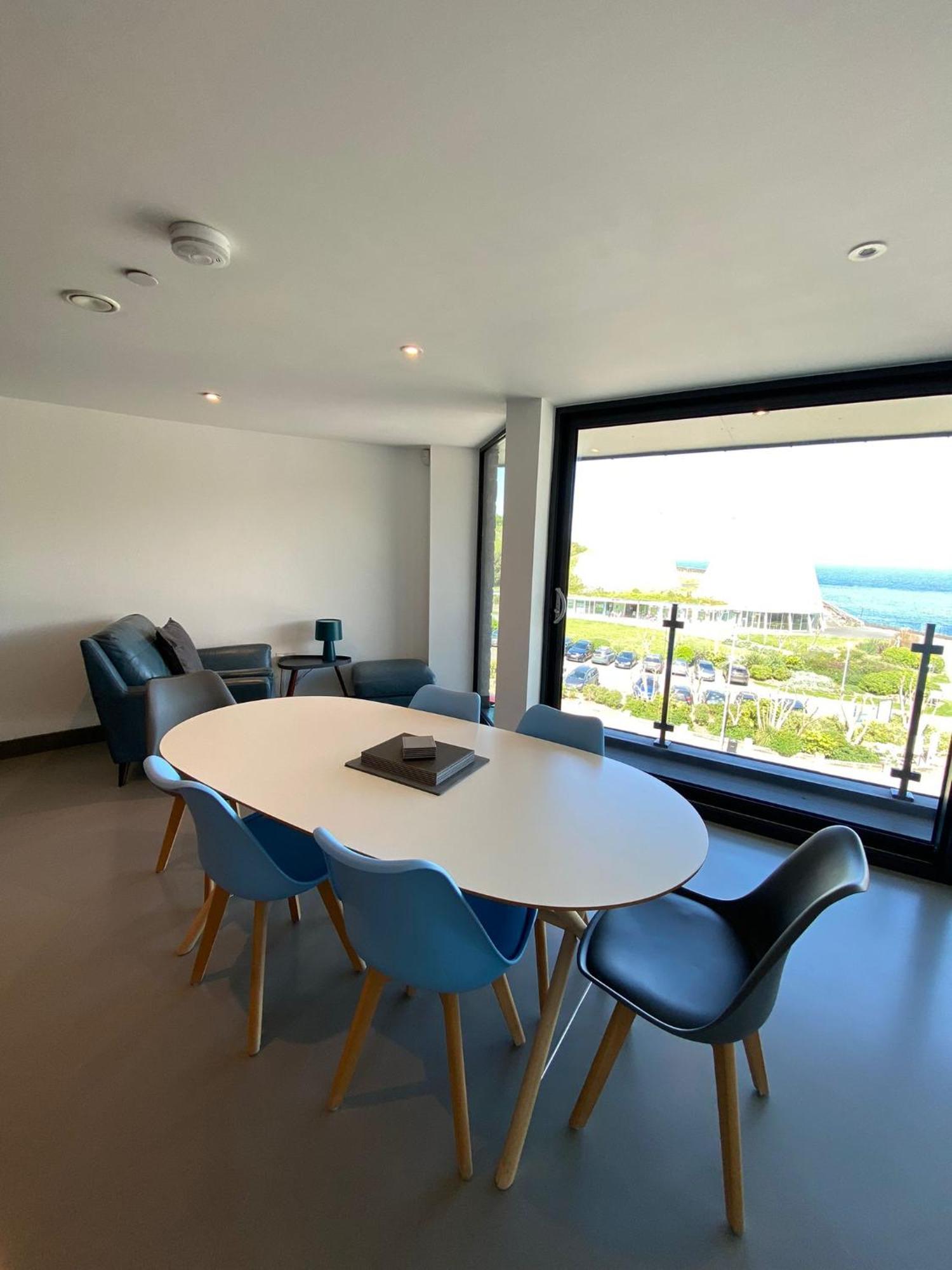 4 The View Apartments Ilfracombe - Seafront, Parking, Lift, Ev Eksteriør billede