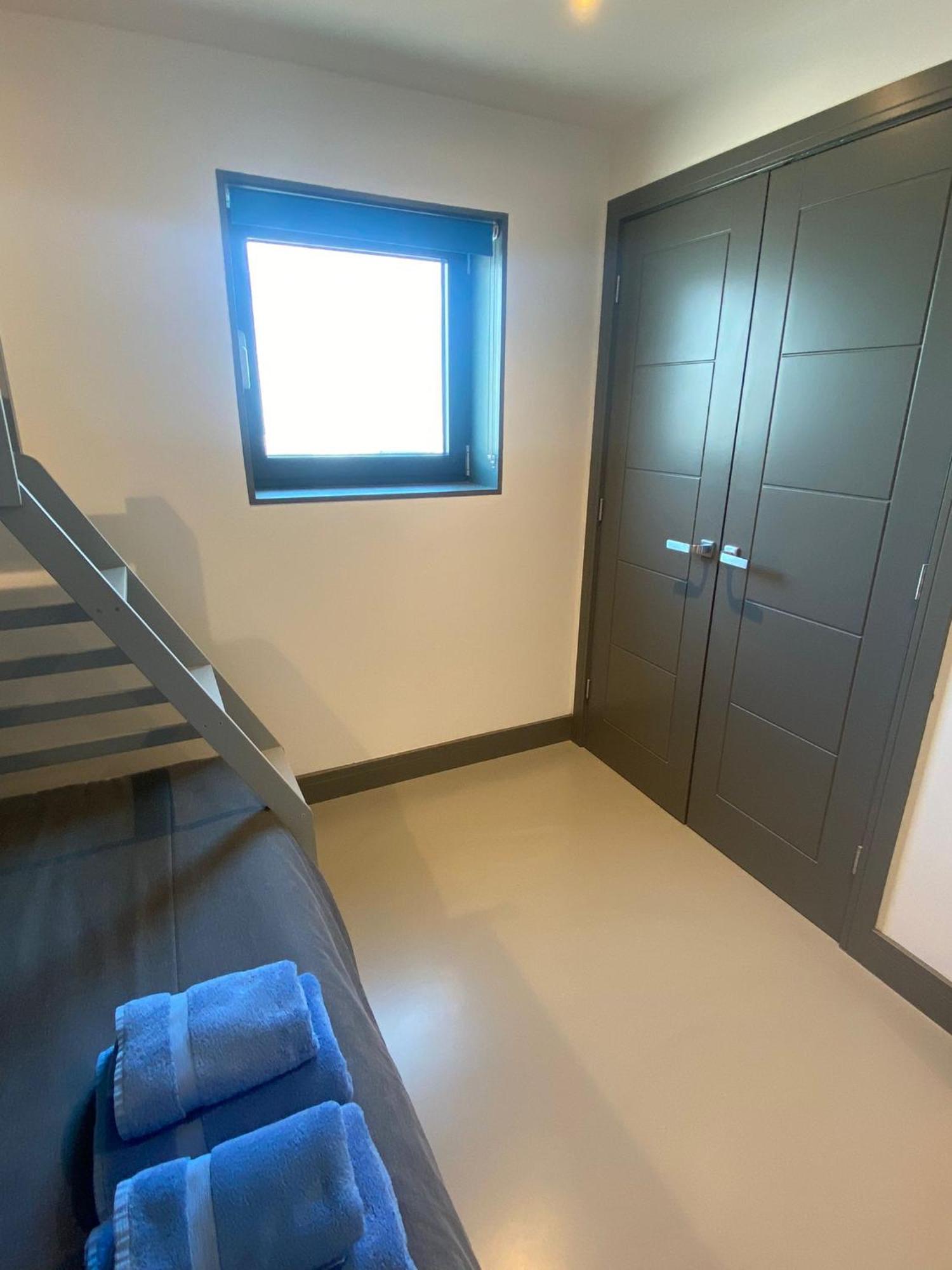 4 The View Apartments Ilfracombe - Seafront, Parking, Lift, Ev Eksteriør billede