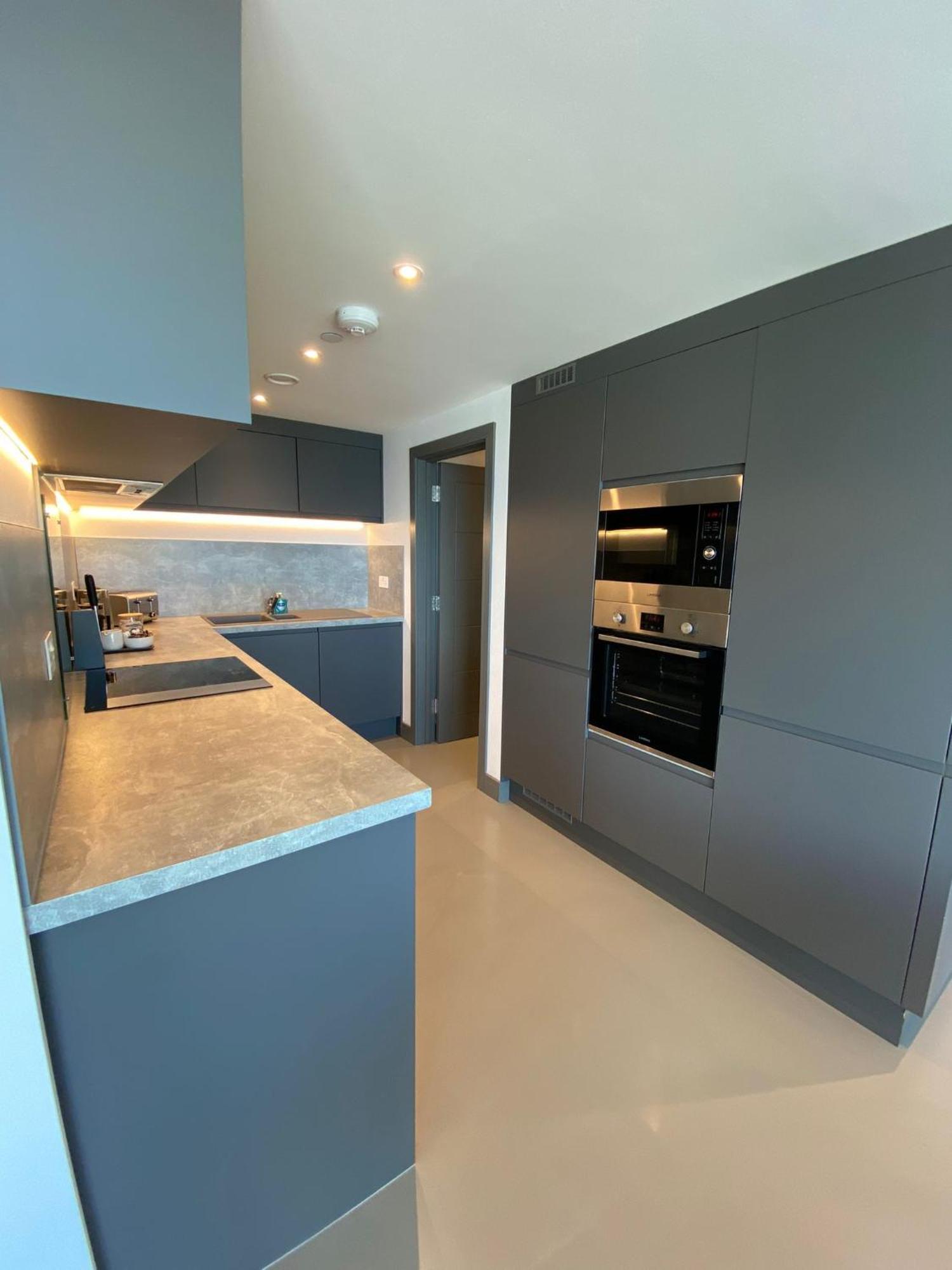 4 The View Apartments Ilfracombe - Seafront, Parking, Lift, Ev Eksteriør billede