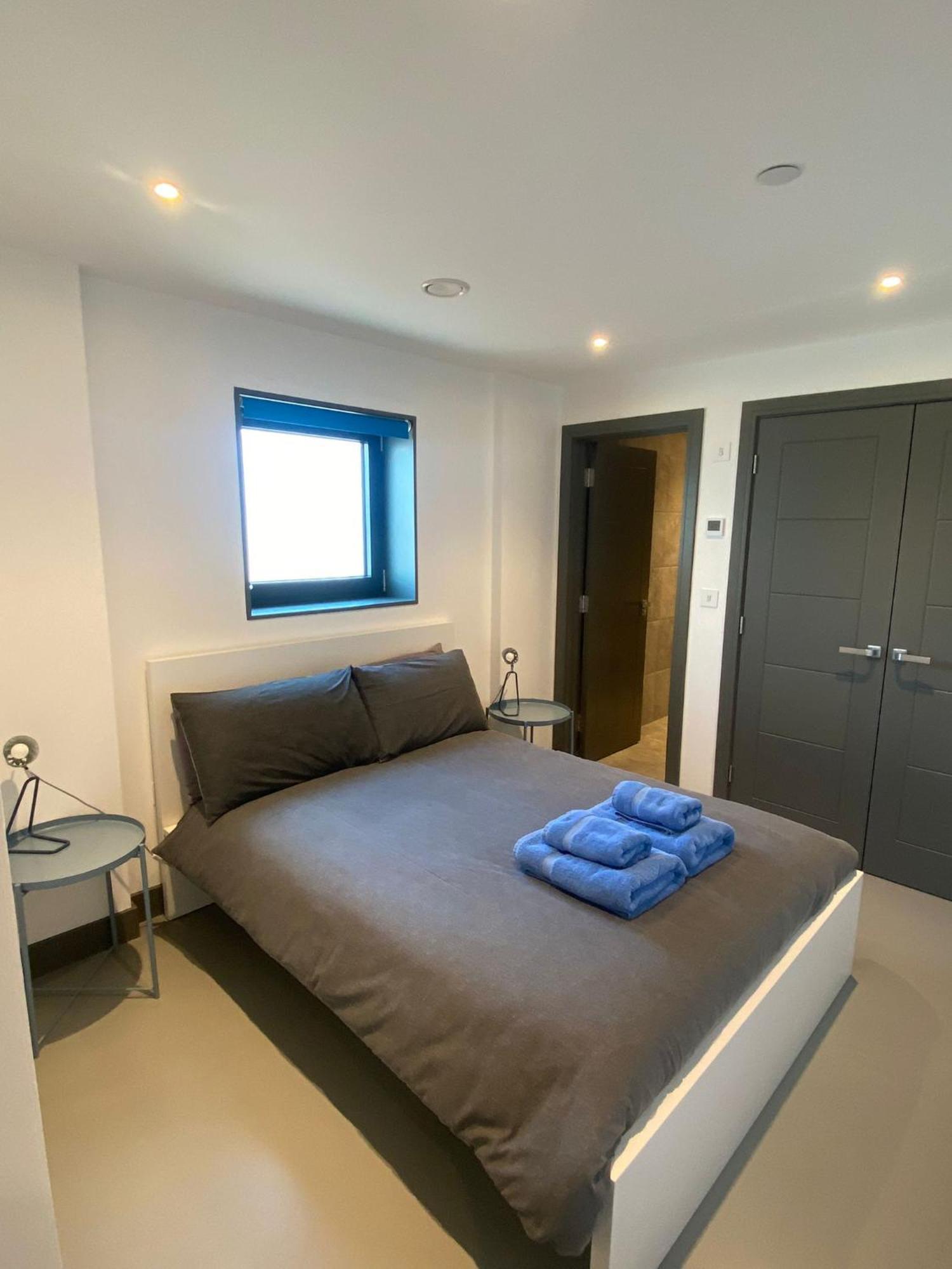 4 The View Apartments Ilfracombe - Seafront, Parking, Lift, Ev Eksteriør billede