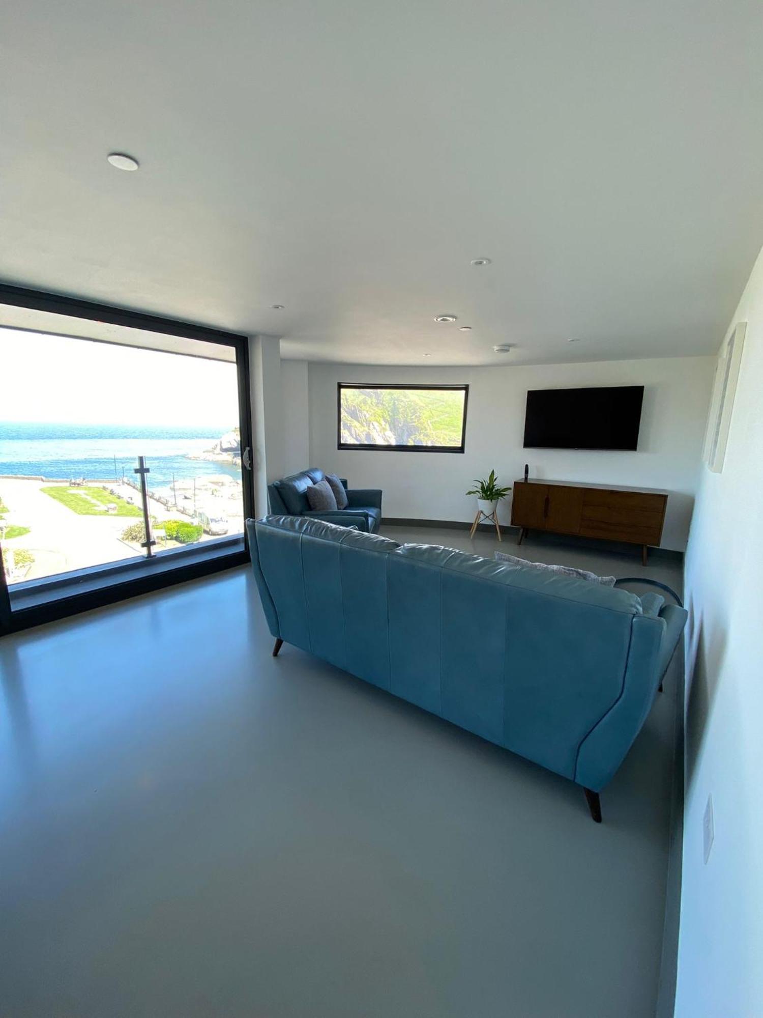 4 The View Apartments Ilfracombe - Seafront, Parking, Lift, Ev Eksteriør billede